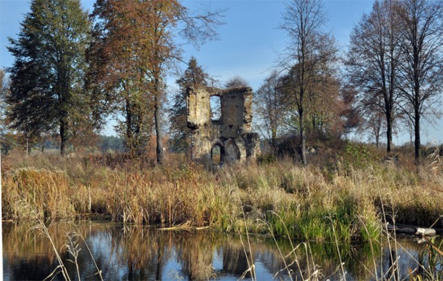 Część właściwa, położona na wyspie.