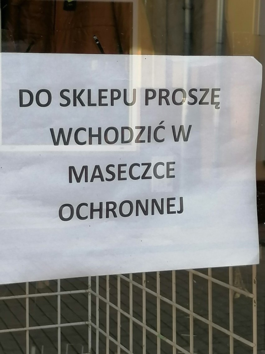 Gostyń. Życie w czerwonej strefie. Nie wszyscy noszą maseczki. Jak żyje się w miejscu z zaostrzonymi obostrzeniami sanitarnymi?[ZDJĘCIA]