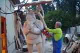 Shrek stanie w Kaletach: Kolejna rzeźba Ryszarda Wysockiego [ZDJĘCIA]