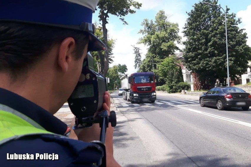 Sprawdzanie stanu technicznego pojazdów, trzeźwości,...