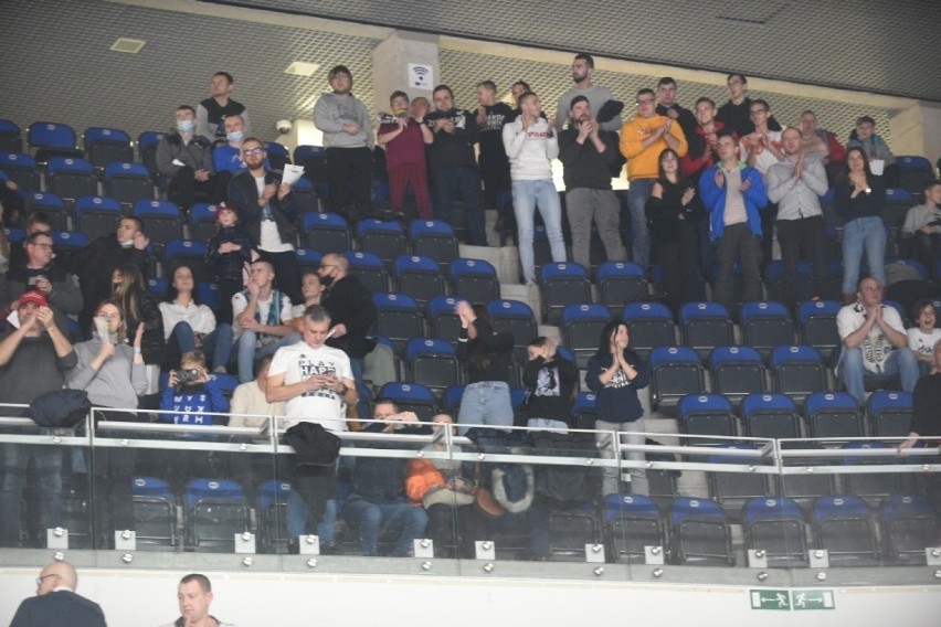 Twarde Pierniki Toruń - Anwil Włocławek 84:92 w 12. kolejce EBL. Wielkie emocje, derby dla Anwilu. Zdjęcia z trybun i parkietu