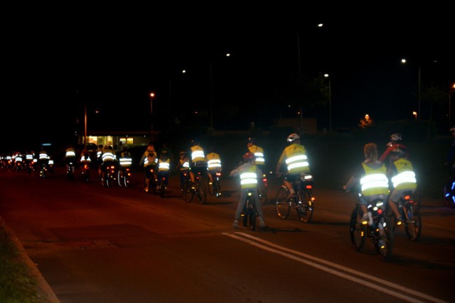 Rajd w Jastrzębiu: wsiedli nocą na rowery