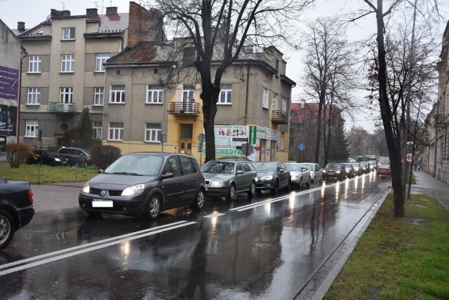 Policyjna akacja ma na celu uświadomić kierowcom, jak ważne jest oświetlenie samochodu, zwłaszcza w okresie jesienno-zimowym.