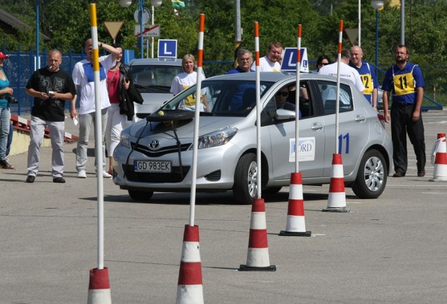 Młodzi kierowcy z powiatu krotoszyńskiego na miejsce zdawania egzaminów na prawo jazdy z reguły wybierają Wojewódzkie Ośrodki Ruchu Drogowego w Kaliszu i Lesznie
