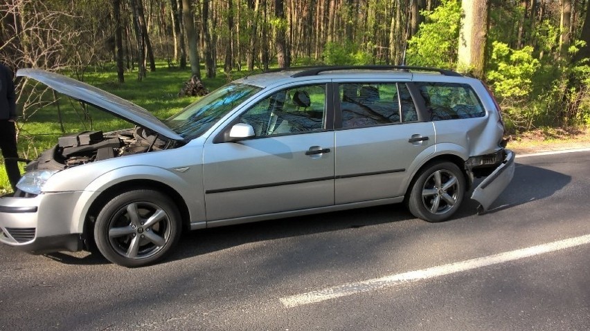 Wypadek w Jawiszowicach. Zderzenie trzech samochodów, ranne niemowlę [ZDJĘCIA]