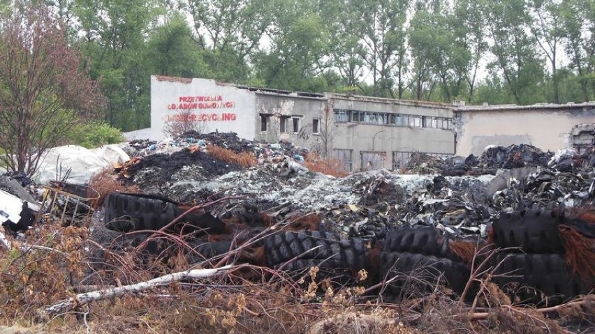 Składowisko odpadów gumowych przy ul. Słowackiego w Trzebini...