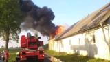Pożar w Mórkowie: Paliły się budynki gospodarcze przy klasztorze [ZDJĘCIA]