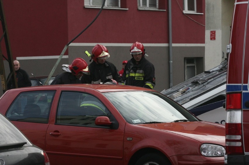 Wypadek na ulicy Lotniczej w Legnicy (ZDJĘCIA)