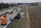 Legnica: Wypadek na autostradzie A4, tworzy się korek w kierunku Wrocławia