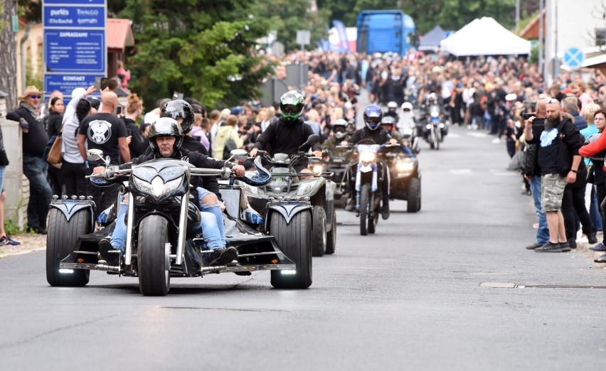W Łagowie trwa XXVI Festiwal Rock Blues i Motocykle.