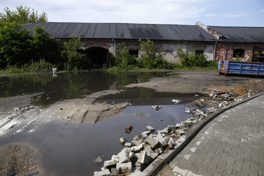 Zabytkowa Praska Stalownia burzona bez pozwolenia. Tracimy historyczne budynki z XIX wieku. Dlaczego?