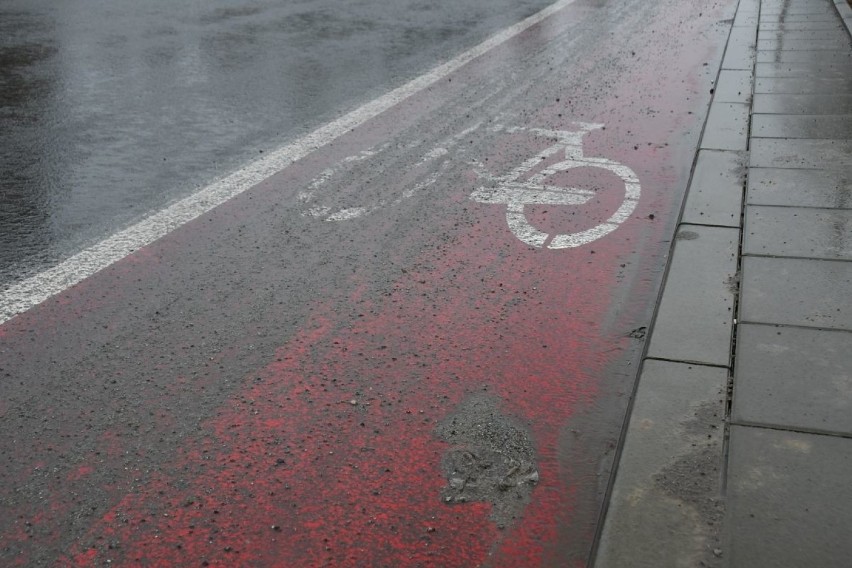W Kielcach ścieżki rowerowe wyznaczane na jezdni są niebezpieczne? (ZDJĘCIA)