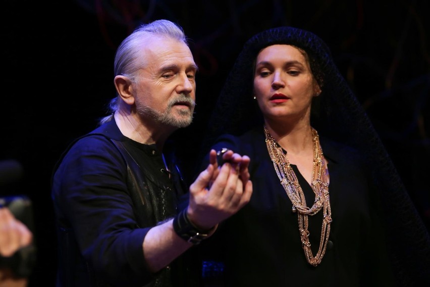 Teatr Polski we Wrocławiu pokazał szekspirowskiego "Ryszarda...