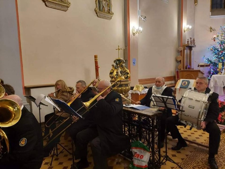 Koncert kolęd w parafii w Grocholicach-Bełchatowie,...