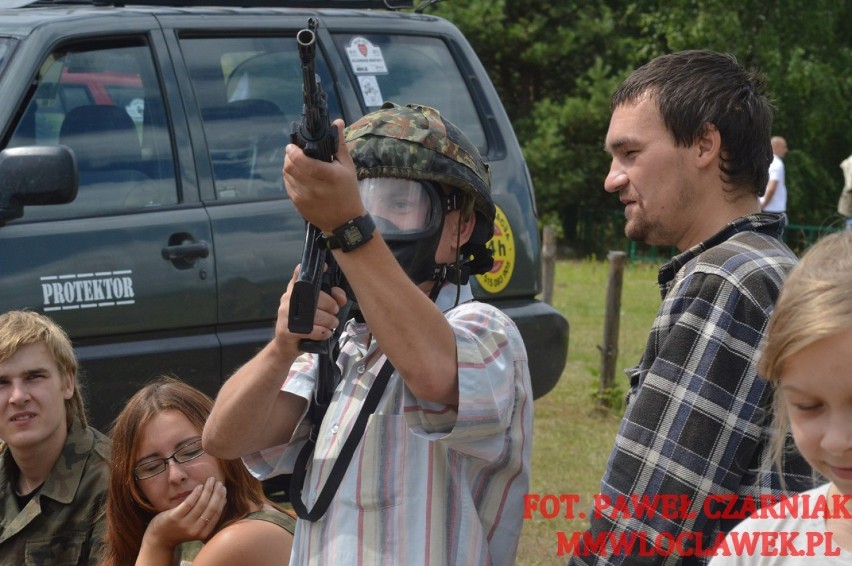 Piknik Militarny na terenie starego poligonu