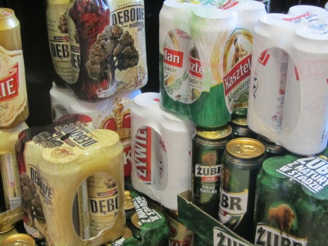 Tychy: handel piwem pod Fiatem, czyli nielegalna sprzedaż alkoholu