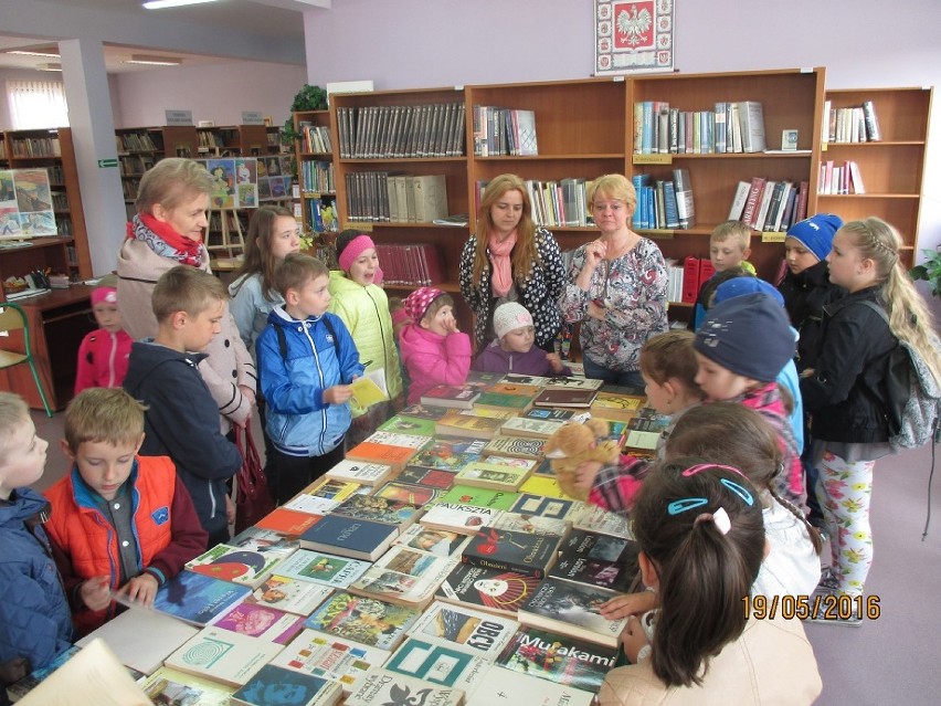 Żarki: Biblioteka gościła dzieci z Tomiszowic [ZDJĘCIA]