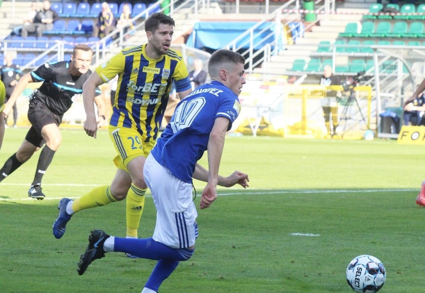 Jesienią piłkarze Miedzi Legnica pokonali u siebie 1:0 Arkę...