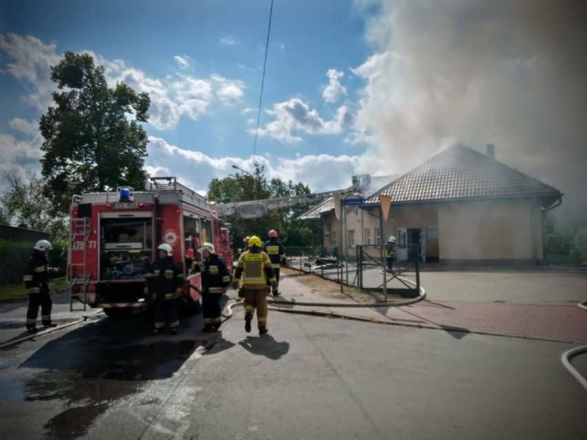 Pożar przychodni przy ul. Fabrycznej w Praszce.