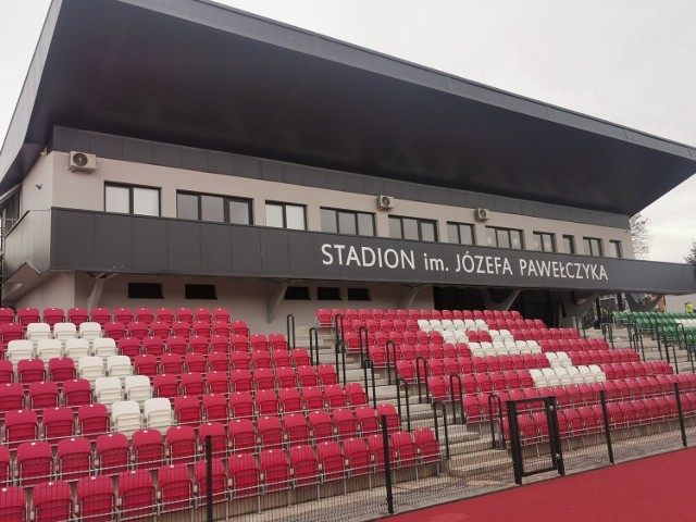 Tak zmieniał się stadion w Czeladzi

Zobacz kolejne zdjęcia/plansze. Przesuwaj zdjęcia w prawo naciśnij strzałkę lub przycisk NASTĘPNE