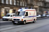 Wypadek karetki. Cztery osoby trafiły do lubińskiego szpitala