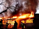Pożar w Tanowie. 2 osoby w szpitalu [ZDJĘCIA]