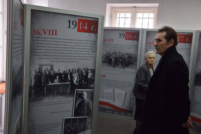 Wystawa upamiętniająca 100-lecie odzyskania przez Polskę niepodległości do oglądania w Muzeum Okręgowym w Sieradzu