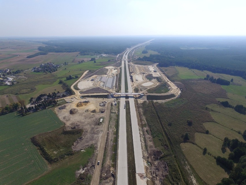 Zdjęcia z budowy autostrady A1 w Śląskiem. Odcinek od węzła...