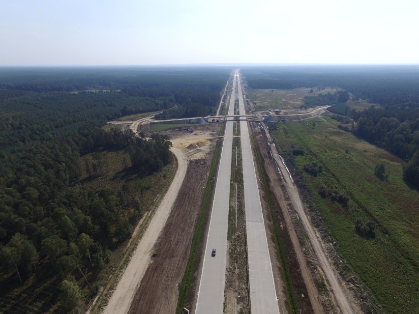 Zdjęcia z budowy autostrady A1 w Śląskiem. Odcinek od węzła...