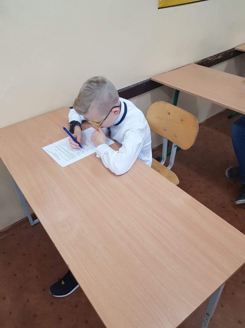 W Szkole Podstawowej w Kąkolewie odbył się VI Gminny Konkurs Wiedzy z Języka Angielskiego [ZDJĘCIA]