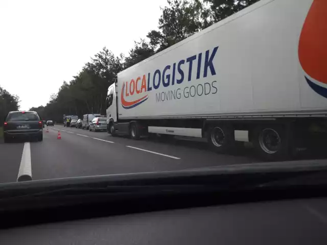 Ciężarówka, której kierowca został zatrzymany w sobotę na trasie pod Bydgoszczą, figurowała w policyjnej bazie jako pojazd "utracony" na terenie Niemiec