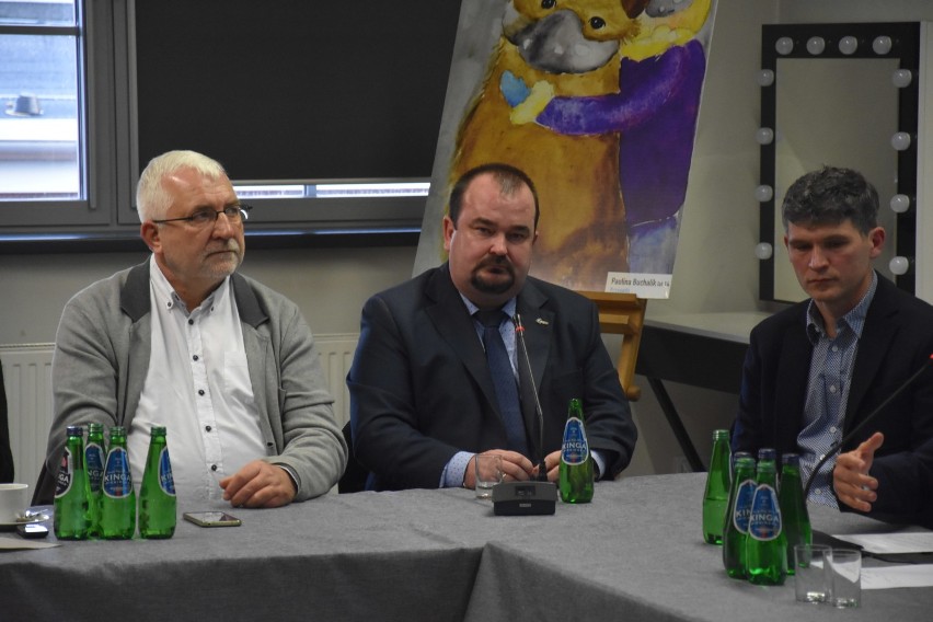 Parlamentarny zespół antysmogowy debatuje na kopalni Ignacy w Niewiadomiu