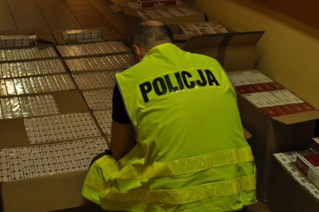 Policja w Kaliszu przejęła znaczną ilość nielegalnych papierosów