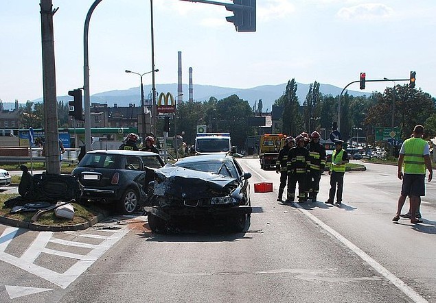 Bielsko-Biała: Wypadek na skrzyżowaniu Lwowskiej i Krakowskiej. Siedem osób rannych.