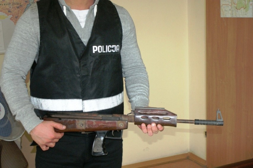 Nielegalna broń i amunicja zabezpieczona przez policję