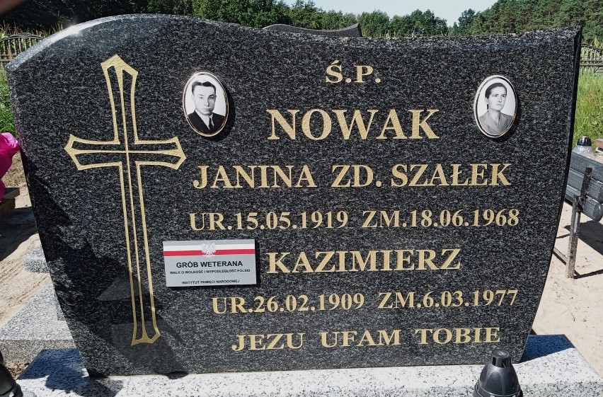 Grób Kazimierza Nowaka (obrońcy Polski z września 1939 roku)...