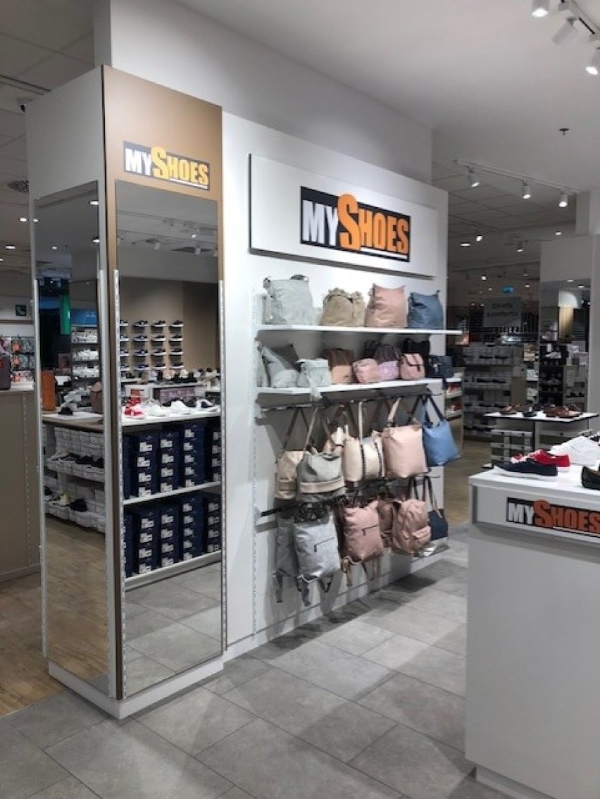 MyShoes, Warszawa. Nowa sieć sklepów z markowymi butami i...