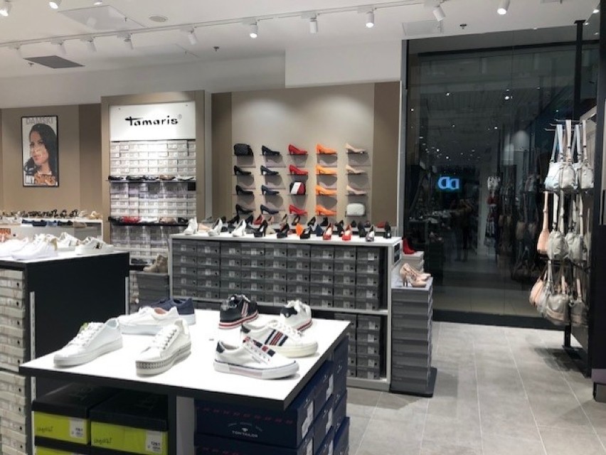 MyShoes, Warszawa. Nowa sieć sklepów z markowymi butami i...