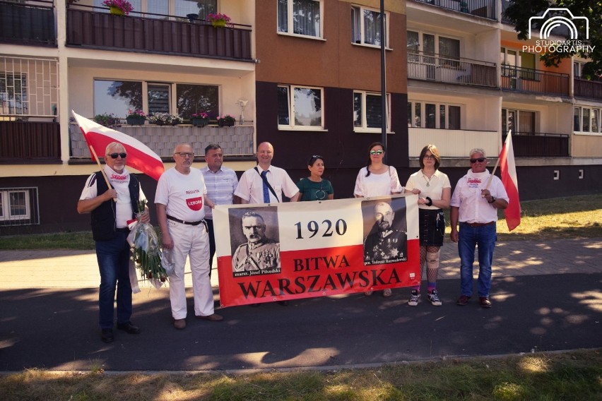Reduta Lębork oddała cześć bohaterom narodowym w setną rocznicę Bitwy Warszawskiej