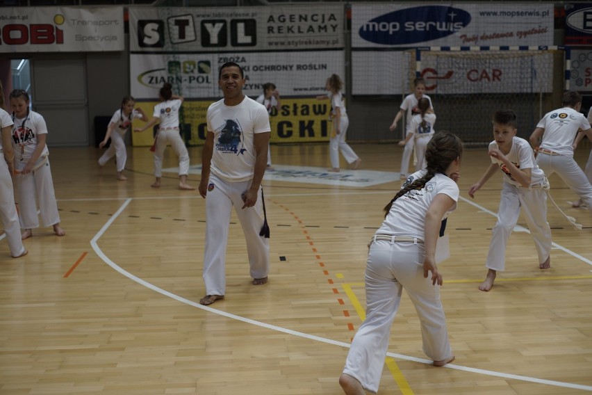 Sztuka walki i muzyka. Za nami 1. Otwarte Międzynarodowe Zawody Capoeira w Kwidzynie [ZDJĘCIA]