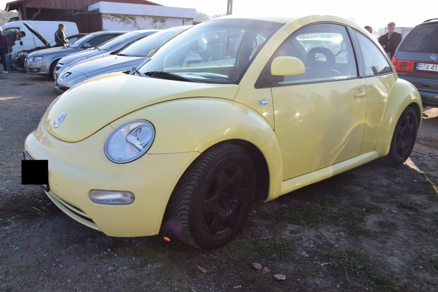 VW New Beetle - rok produkcji 1999 z silnikiem 2.0 (benzyna...