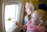 Wakacje 2011: Jak przygotować się na podróż z dzieckiem samolotem