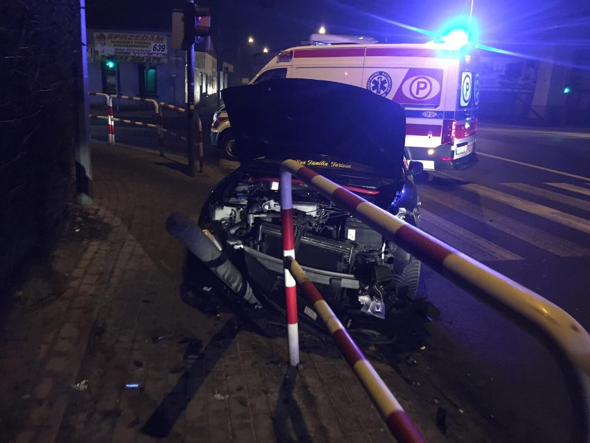 Dwa pojazdy zderzyły się na skrzyżowaniu ulic gen. Hallera i Marszewskiej