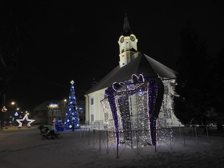 Bożonarodzeniowe oświetlenie w Bielsku Podlaskim