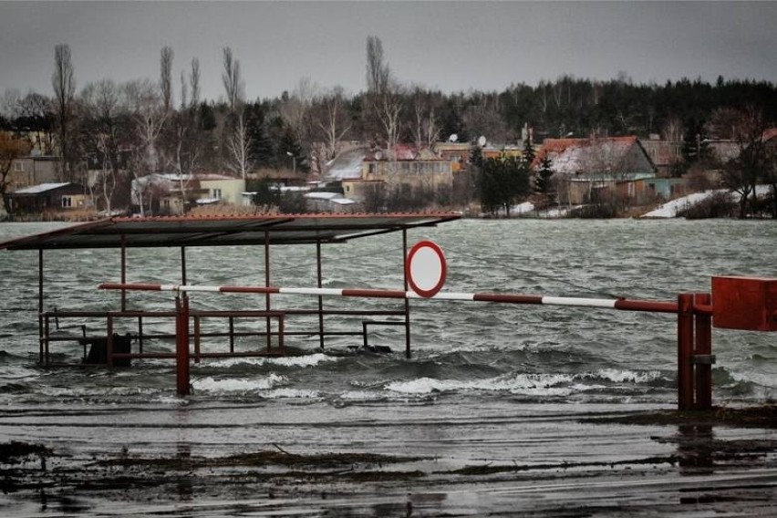 Wody Polskie planują kolejne inwestycje przeciwpowodziowe,...