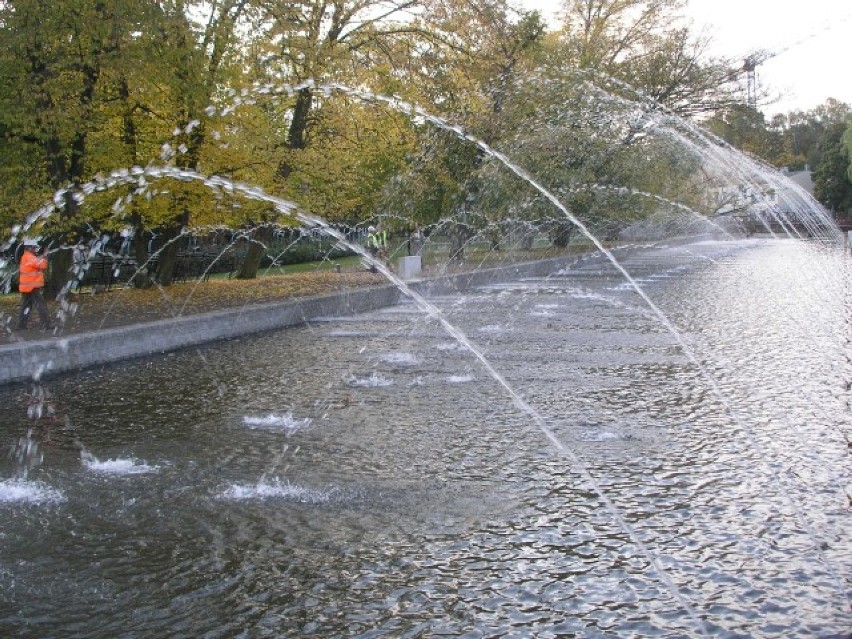 Fontanna na kanale w parku w Wejherowie