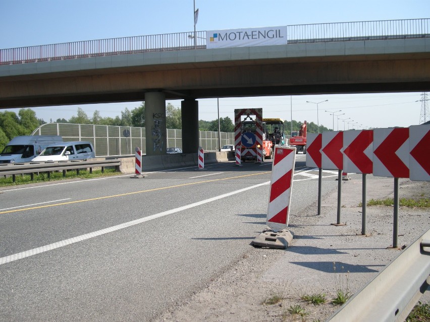Utrudnienia na A4 Kraków-Katowice do końca czerwca. Przed wakacjami wymieniają asfalt [zdjęcia]