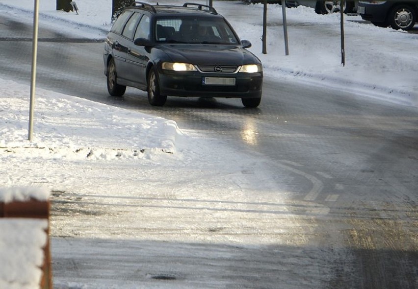 Śląskie: Możliwe silne opady, oblodzenia i przymrozki [OSTRZEŻENIE METEO]