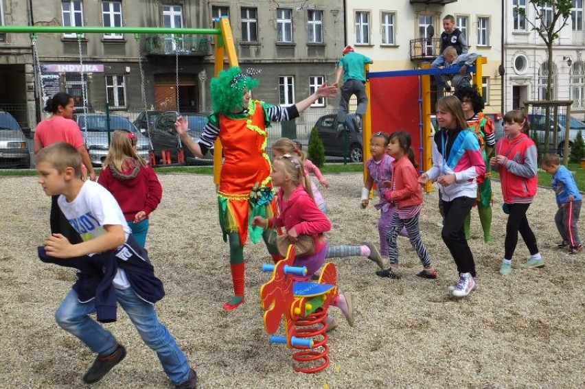 Będzin: Otwarto plac zabaw w centrum