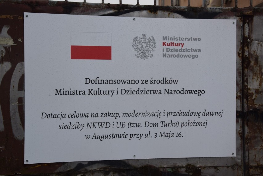 Starosta Augustowski przekazał Instytutowi Pileckiego...